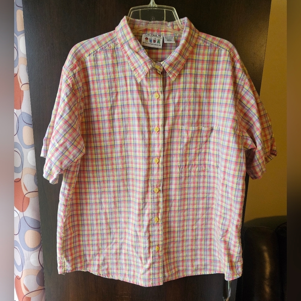 Vintage 90s Details Women's Short Sleeve Button-Down Plaid Shirt